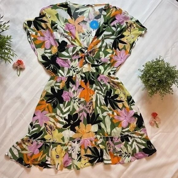 Cupshe Cute Floral Ruffle Tie Front Dress or Cover-up NWT Size L - Picture 13 of 15